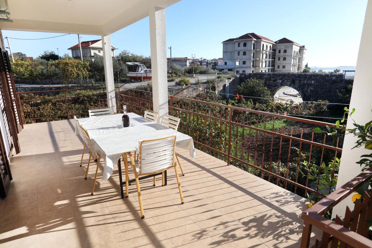 Apartman Gilan Seget Vranjica Exterior photo
