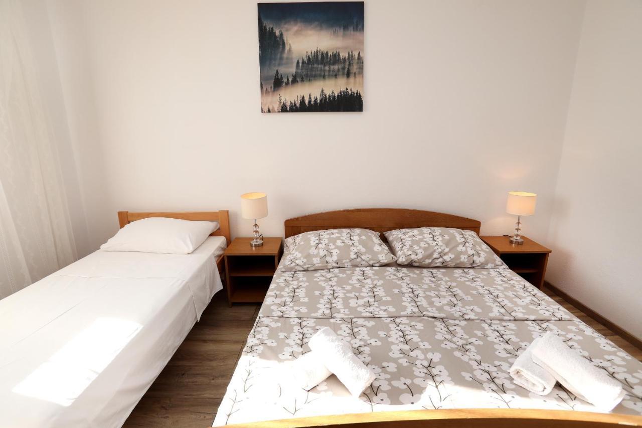 Apartman Gilan Seget Vranjica Exterior photo