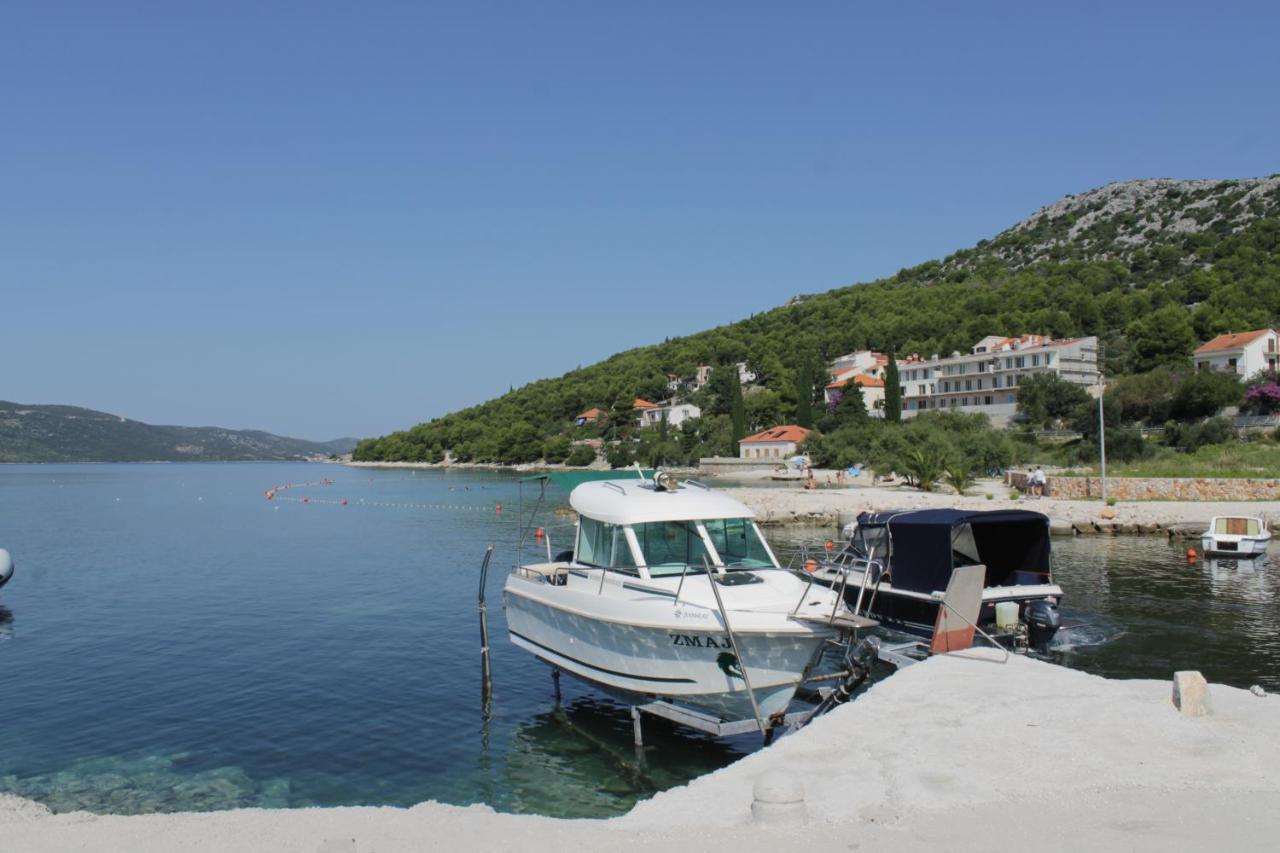 Apartman Gilan Seget Vranjica Exterior photo
